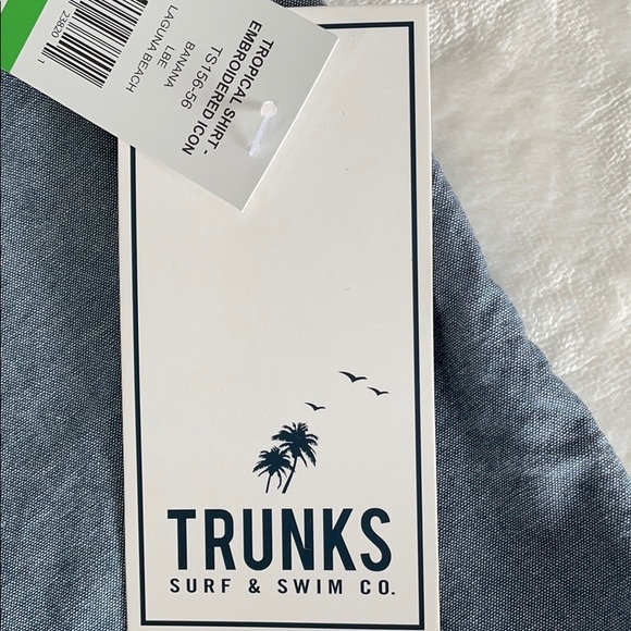 Trunks Surf & Swim Short Sleeve Button Front NWT - Picture 9 of 11